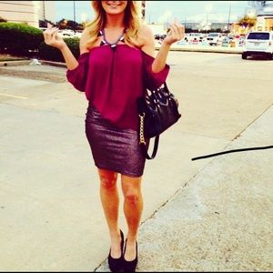 Metallic Textured Pencil Skirt